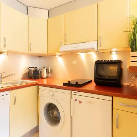 4 Personnes Avec Balcon à - Fr-1-296-477 Appartement