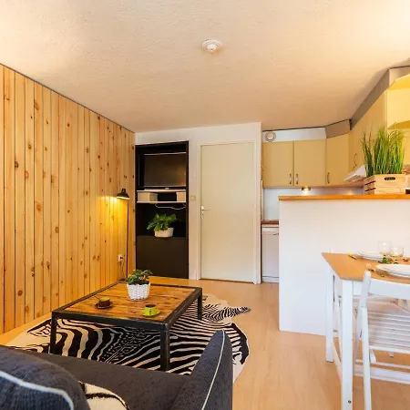4 Personnes Avec Balcon à - Fr-1-296-477 Saint-Lary-Soulan