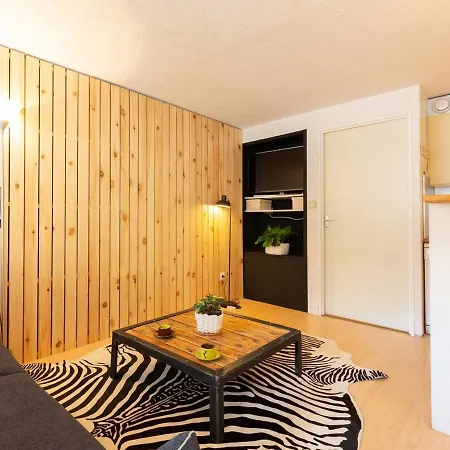 Appartement 4 Personnes Avec Balcon à - Fr-1-296-477 Saint-Lary-Soulan