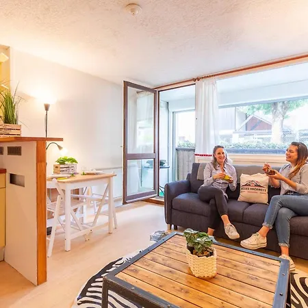 A Avec Balcon Et Proximite Telepherique - Fr-1-296-477 *